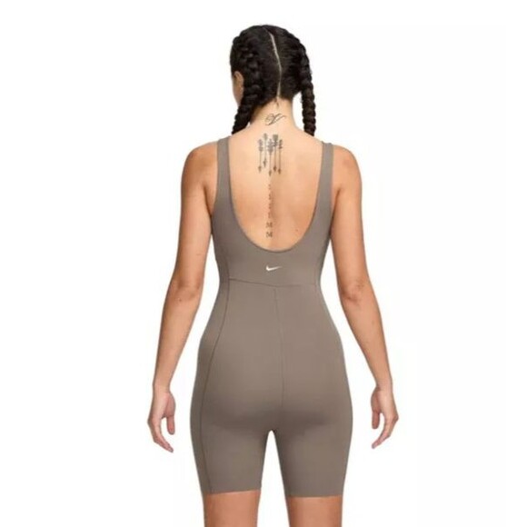 Nike Zenvy Dri-FIT Womens Size Medium Short Bodysuit InfinaSoft Brown Taupe NEW - Picture 2 of 9